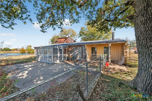 $234,000 | 205 Lakewood Drive, Gatesville, TX 76528