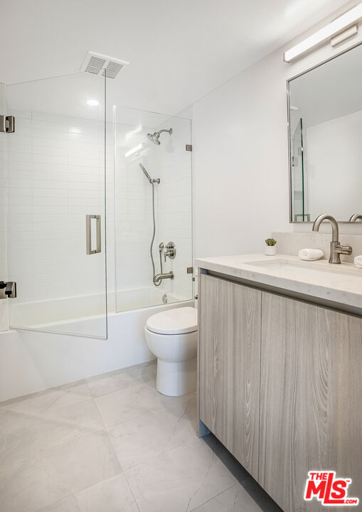 1573 Hi Point Street Los Angeles, CA 90035 - Photo 9 of 56