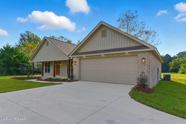 $293,900 | 2074 Old Richton Road, Petal, MS 39465