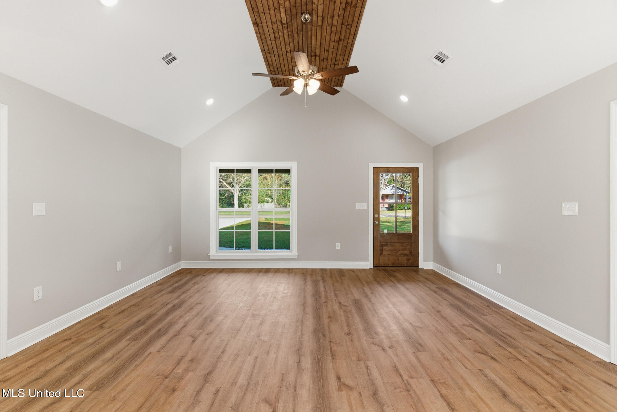 2074 Old Richton Road Petal, MS 39465 - Photo 4 of 27 dsc07214