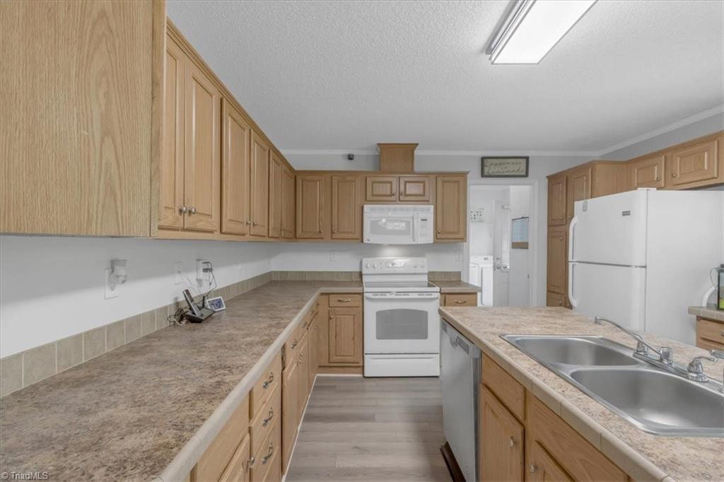 6676 Clyde King Road Seagrove, NC 27341 - Photo 9 of 43