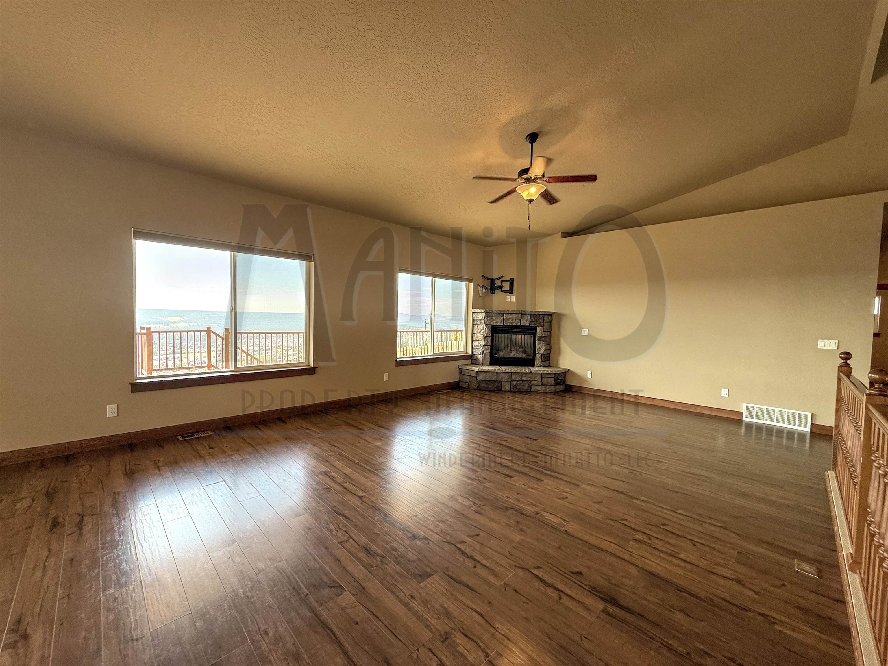 8607 North Upper Mayes Lane Spokane, WA 99208 - Photo 4 of 39