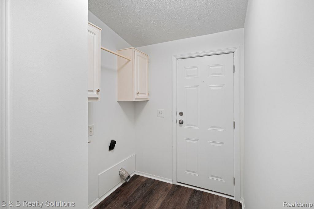 4039 Jefferson Road North Branch, MI 48461 - Photo 17 of 35