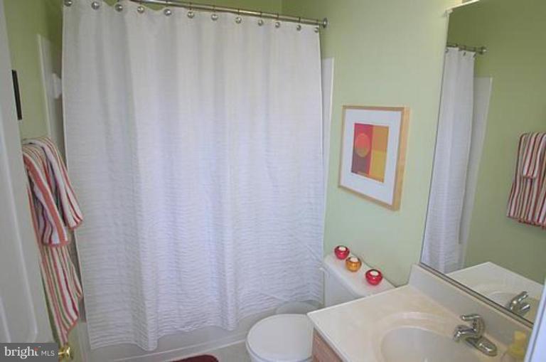 5031 Leasdale Road Rosedale, MD 21237 - Photo 11 of 17 Bath #1