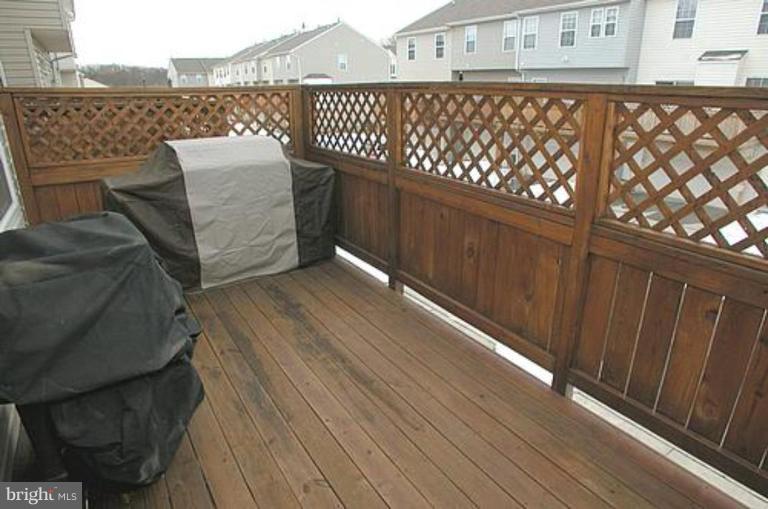5031 Leasdale Road Rosedale, MD 21237 - Photo 16 of 17 Deck