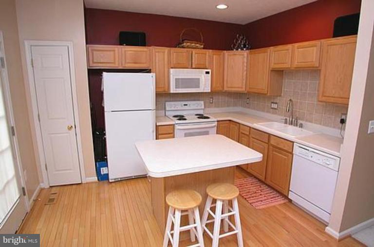 5031 Leasdale Road Rosedale, MD 21237 - Photo 3 of 17 Kitchen #2