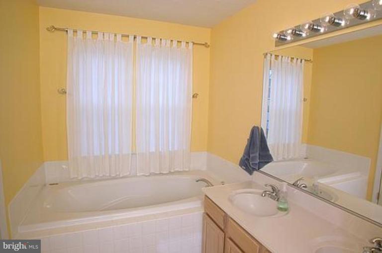 5031 Leasdale Road Rosedale, MD 21237 - Photo 8 of 17 Master Bath