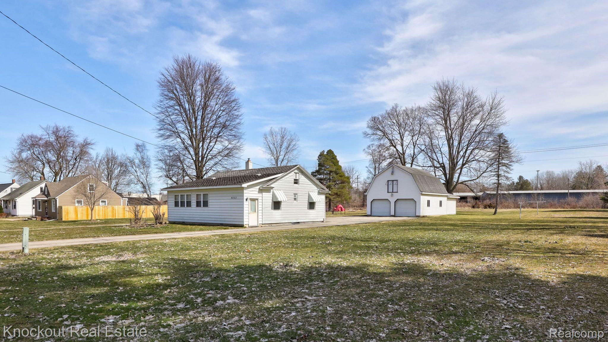 4203 Pineport Road Bridgeport, MI 48722 - Photo 2 of 39 Gallery Image 2