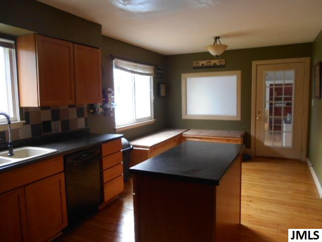 2141 Noon Road Jackson, MI 49201 - Photo 3 of 13 Photo 3