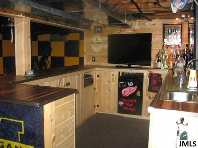 2141 Noon Road Jackson, MI 49201 - Photo 8 of 13 Photo 8