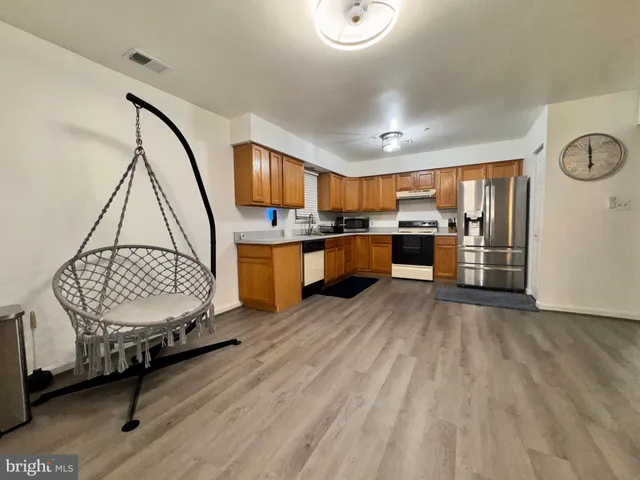 $425,500 | 16400 Pointer Ridge Drive, Bowie, MD 20716