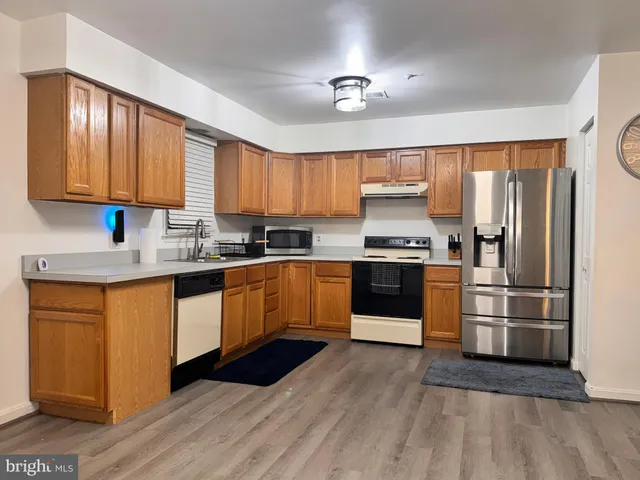 $425,500 | 16400 Pointer Ridge Drive, Bowie, MD 20716