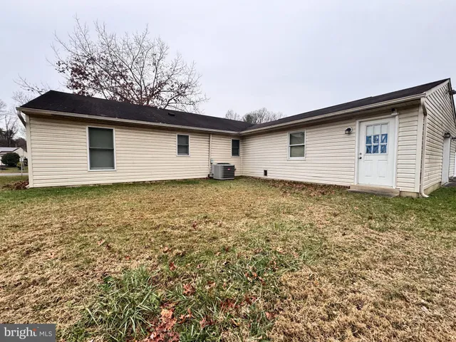 $425,500 | 16400 Pointer Ridge Drive, Bowie, MD 20716