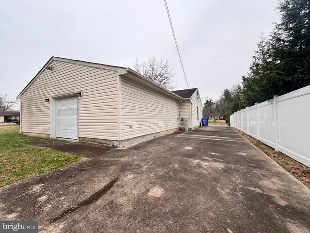 $425,500 | 16400 Pointer Ridge Drive, Bowie, MD 20716