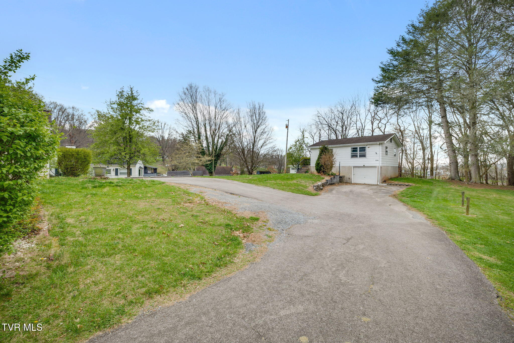1326 Valley Drive Bristol, TN 37620 - Photo 29 of 45 valley29