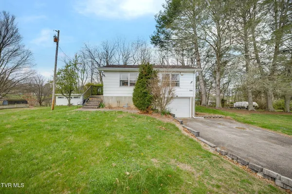 $365,000 | 1326 Valley Drive, Bristol, TN 37620