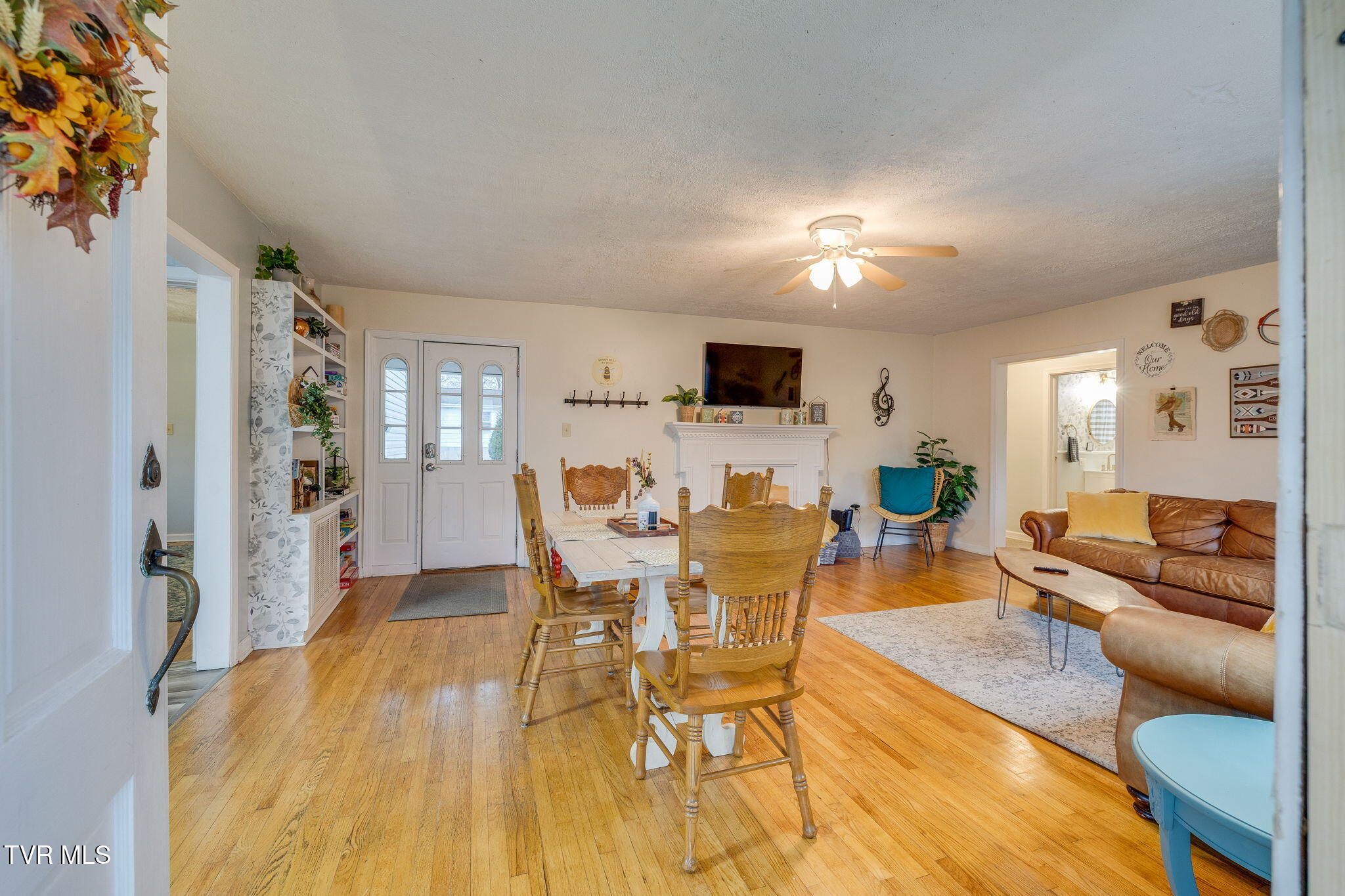 1326 Valley Drive Bristol, TN 37620 - Photo 4 of 45 valley4