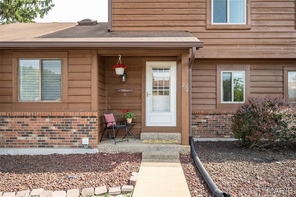 272 Cedar Grove Drive, Unit B St. Charles, MO 63304 - Photo 4 of 40