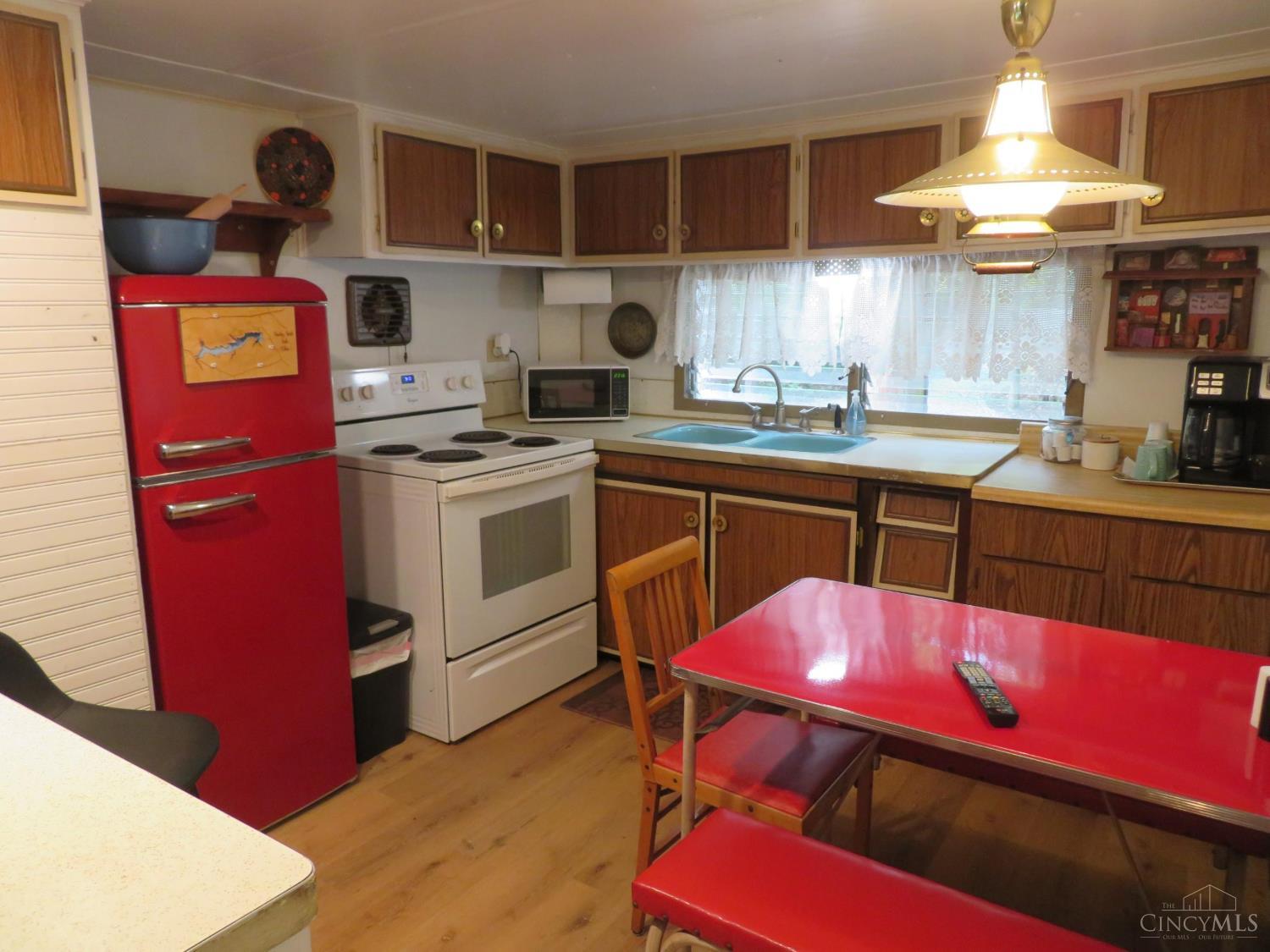 6051 Blue Ribbon Road Hillsboro, OH 45133 - Photo 16 of 47 Gallery Image 16