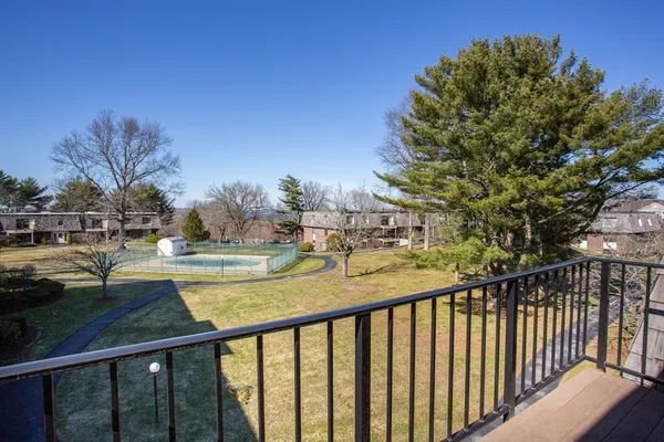 $299,000 | 4700 North Main Street, Unit 1K, Fall River, MA 02720