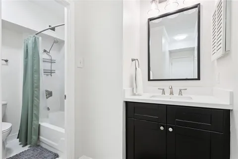 $389,000 | 1750 St Charles Avenue, Unit 312, New Orleans, LA 70130