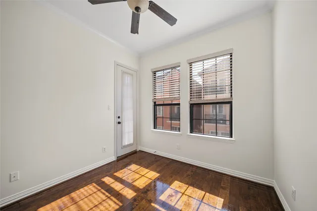 $2,600 | 7130 Laguna Villas, Houston, TX 77036