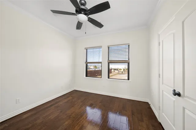 $2,600 | 7130 Laguna Villas, Houston, TX 77036