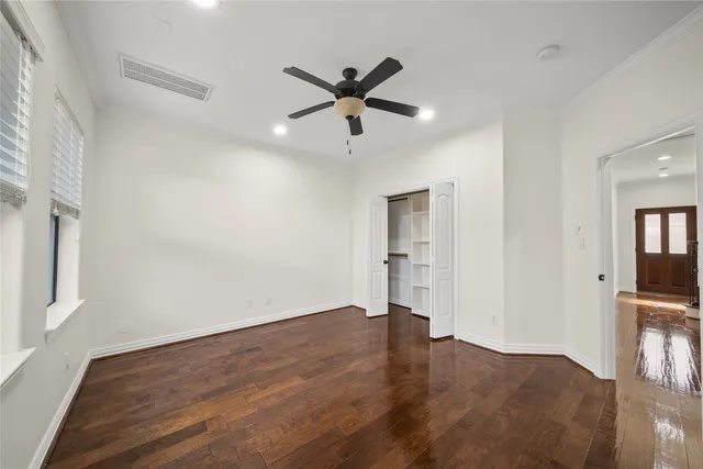 $2,600 | 7130 Laguna Villas, Houston, TX 77036