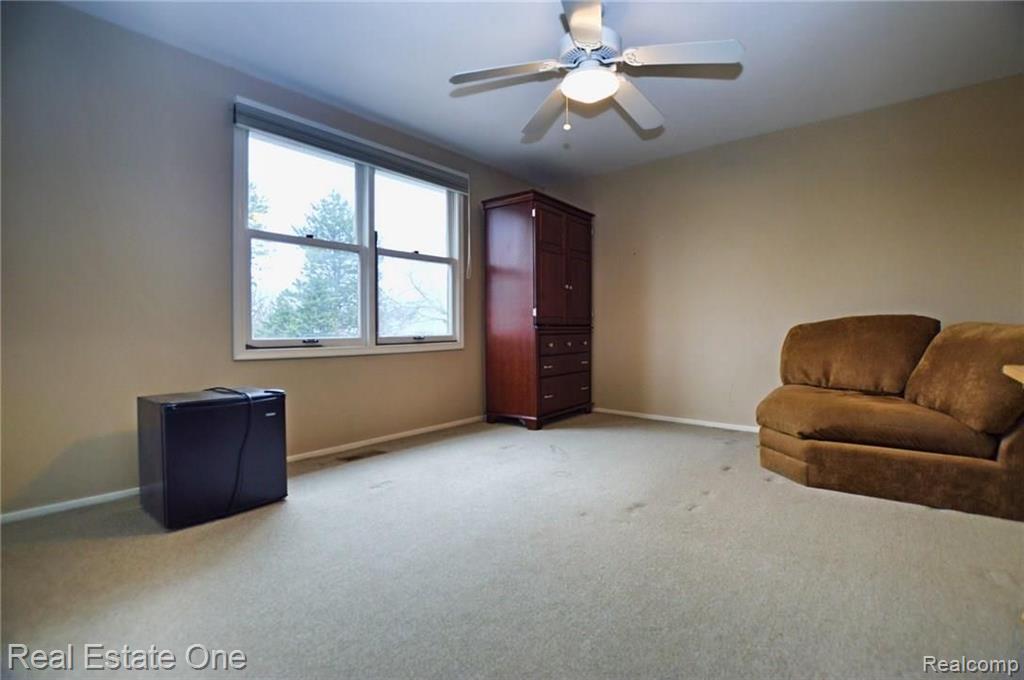 31210 Claymore Road Farmington Hills, MI 48331 - Photo 11 of 21
