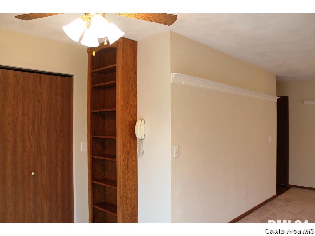 2921 Dunwich Street Springfield, IL 62702 - Photo 20 of 35