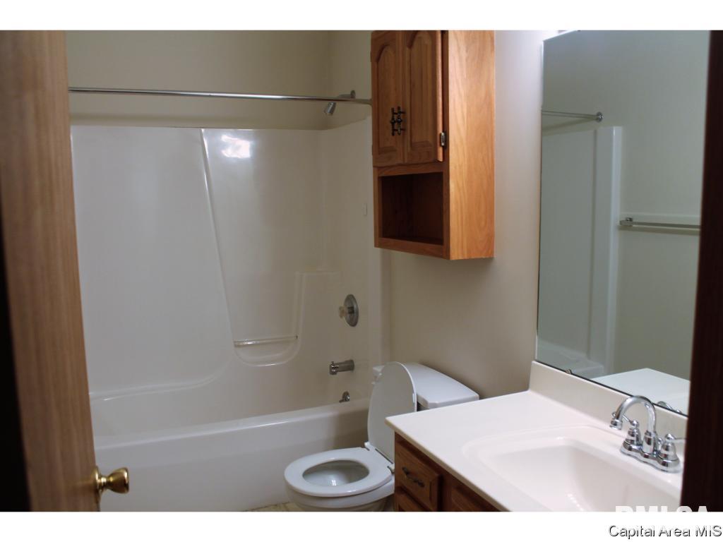 2921 Dunwich Street Springfield, IL 62702 - Photo 6 of 35