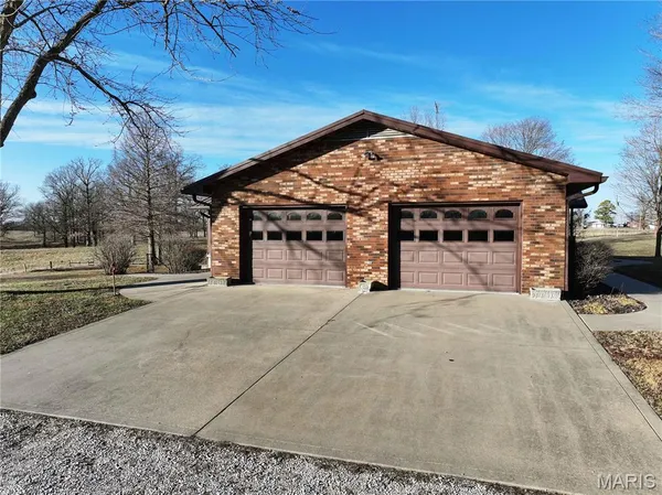 $464,900 | 34 Missouri Lane, Perryville, MO 63775
