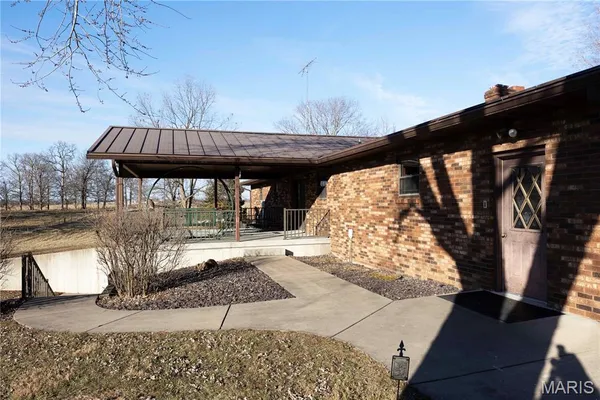 $464,900 | 34 Missouri Lane, Perryville, MO 63775