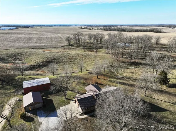 $464,900 | 34 Missouri Lane, Perryville, MO 63775