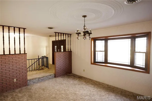 $464,900 | 34 Missouri Lane, Perryville, MO 63775