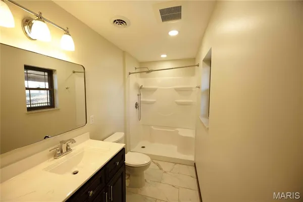 $464,900 | 34 Missouri Lane, Perryville, MO 63775