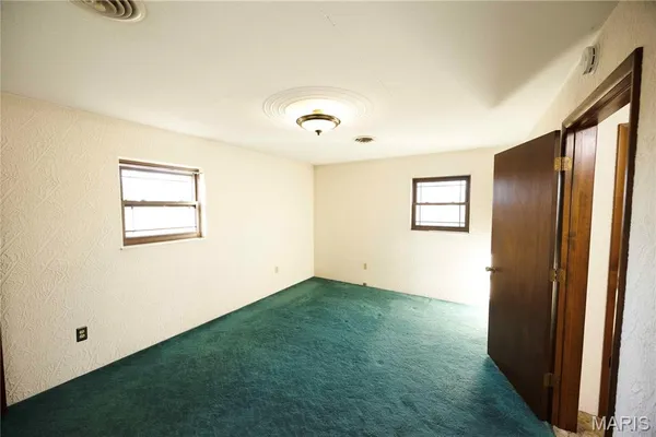 $464,900 | 34 Missouri Lane, Perryville, MO 63775