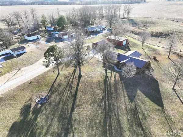 $464,900 | 34 Missouri Lane, Perryville, MO 63775