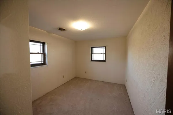 $464,900 | 34 Missouri Lane, Perryville, MO 63775