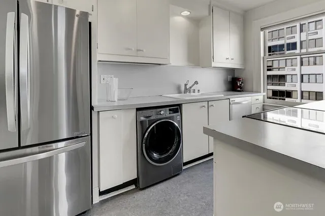 $675,000 | 1017 Minor Avenue, Unit 1303, Seattle, WA 98104