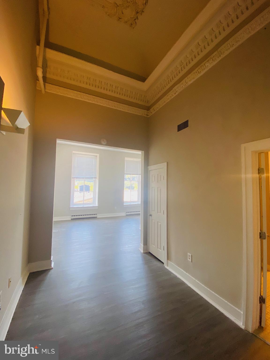 4313 Main Street, Unit 4D Philadelphia, PA 19127 - Photo 6 of 9