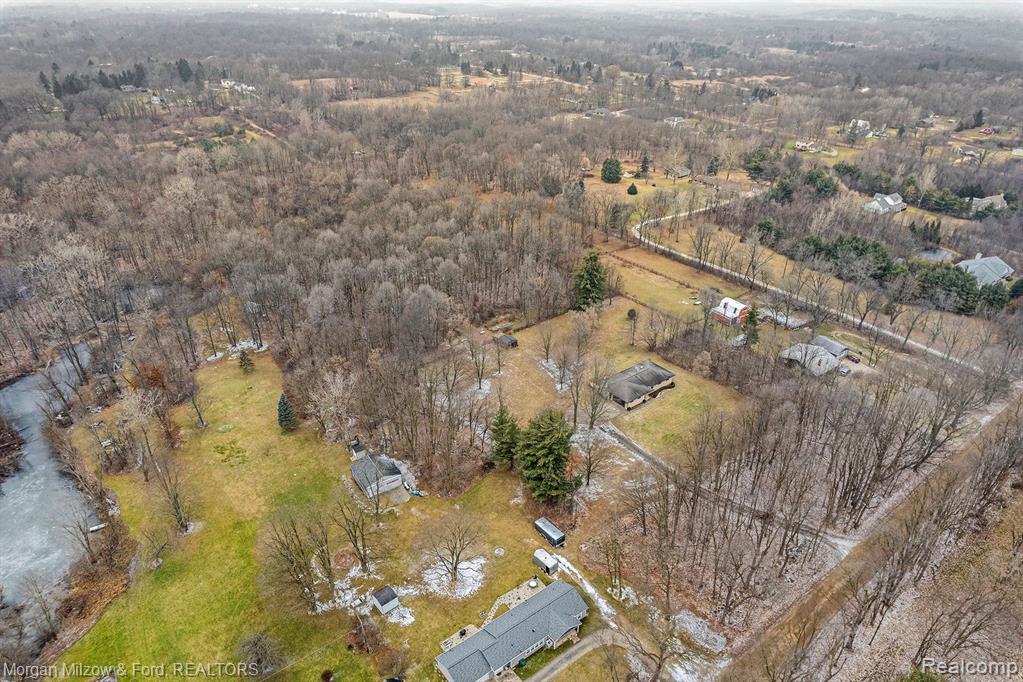 10301 Allen Road Clarkston, MI 48348 - Photo 29 of 33