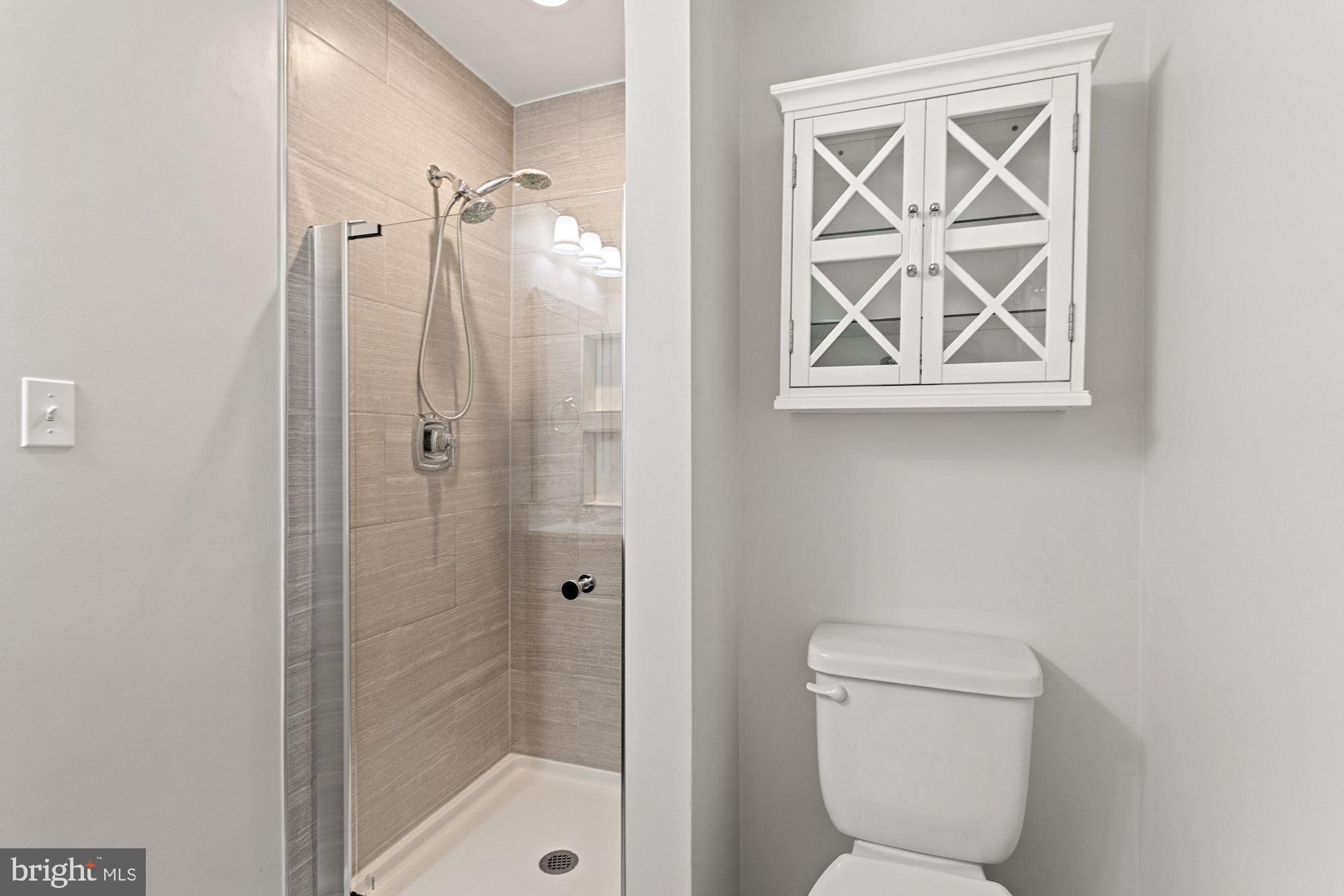 645 Constellation Square Southeast, Unit B Leesburg, VA 20175 - Photo 13 of 31 Full Bath 2