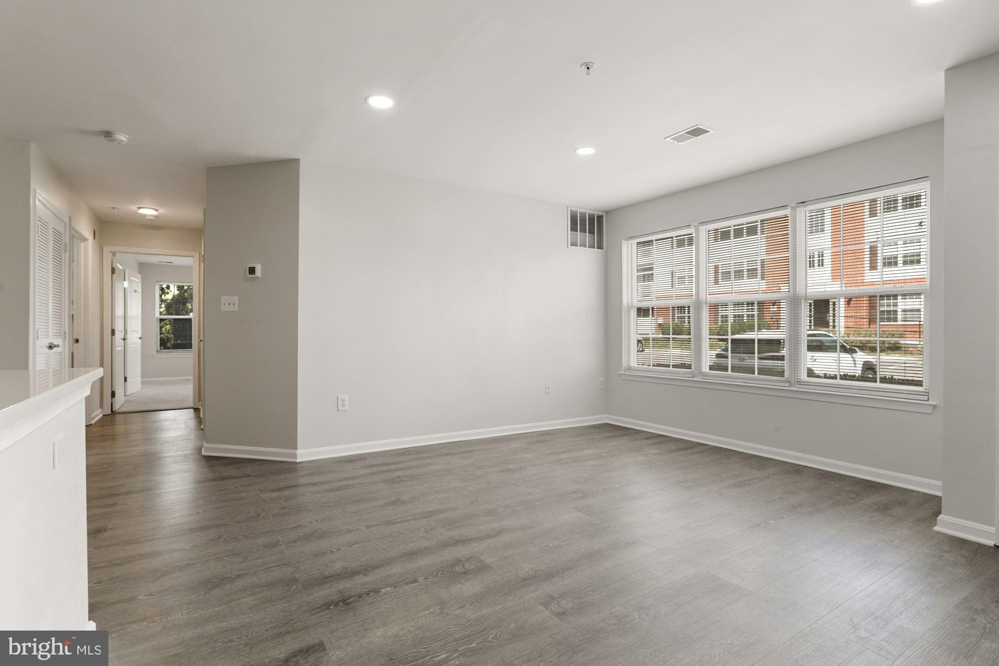 645 Constellation Square Southeast, Unit B Leesburg, VA 20175 - Photo 4 of 31