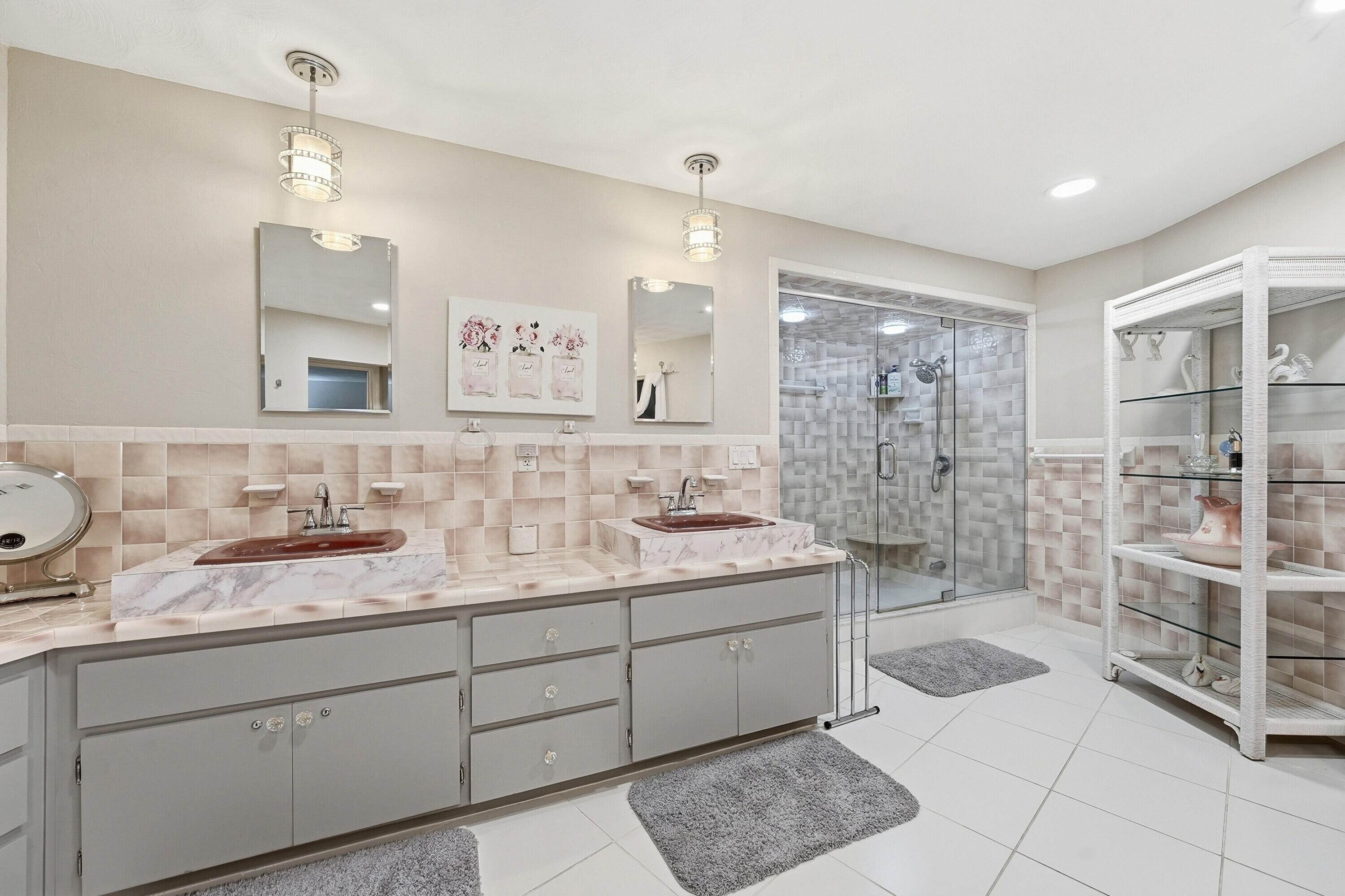 200 Windy Point Road Lake Placid, FL 33852 - Photo 37 of 74 a spacious bathroom with a granite countertop sink mirror and shower