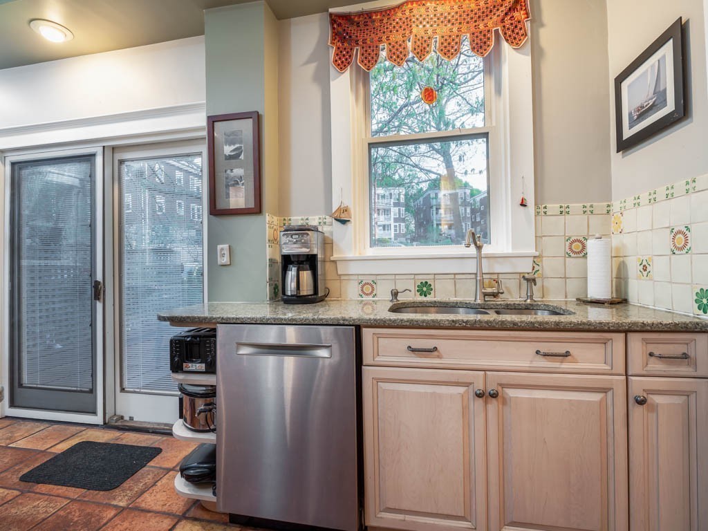 43 Peter Parley Road Boston, MA 02130 - Photo 11 of 29