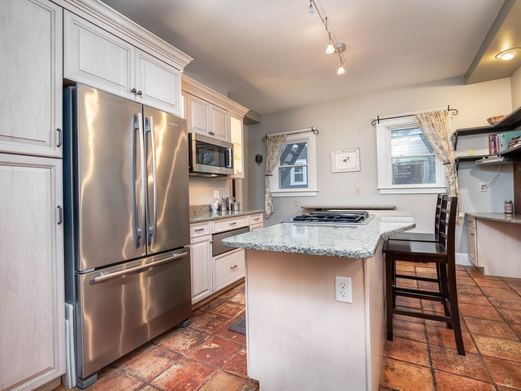 43 Peter Parley Road Boston, MA 02130 - Photo 9 of 29