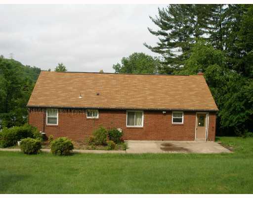 508 Farneth Road Plum, PA 15068 - Photo 2 of 13 Exterior Back.