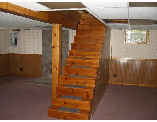 508 Farneth Road Plum, PA 15068 - Photo 9 of 13 Den/Family/Great Room.