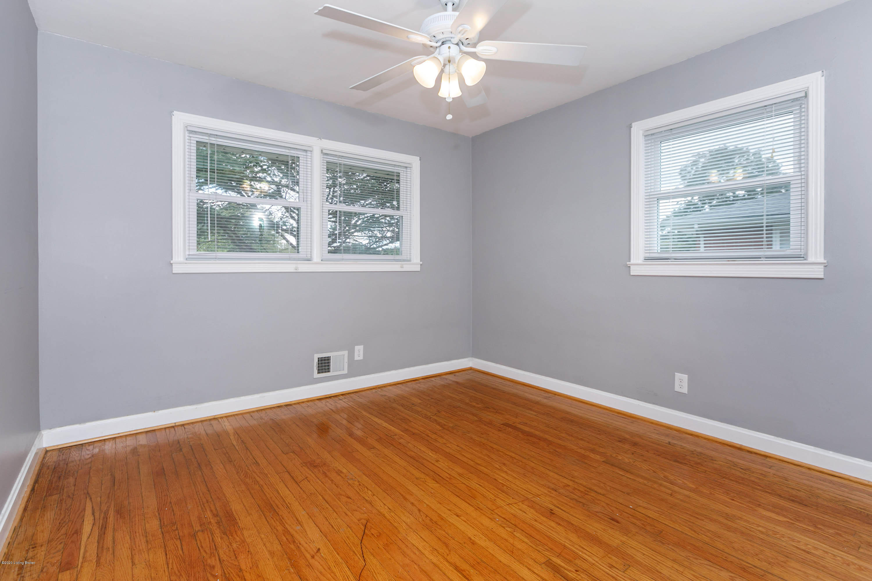 5410 Rolling Ridge Road Louisville, KY 40214 - Photo 22 of 38 026